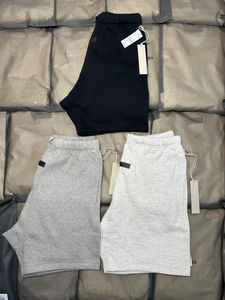 Pantaloncini e T-shirt da uomo Essenti SS22 all'ingrosso, colori avorio chiaro, avorio scuro e maglietta a maniche corte elasticizzata - Product Image 1