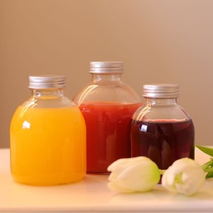 Bouteille en verre à large ouverture avec couvercle en plastique inviolable, pot à boisson en verre avec étiquette inscriptible pour vin de framboise fait maison - Product Image 4