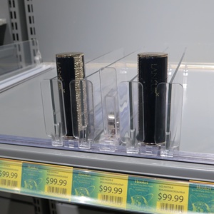 Réfrigérateur automatique en plastique à ressort de supermarché avec système de glisse à rouleaux pour la gestion de l'eau, pousseur de bouteilles de boissons et d'étagères - Product Image 2