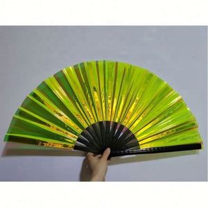 พัดมือพับได้ลายดอกไม้ ขนาด 33 ซม. ทำจากไม้ไผ่เคลือบ PVC สีรุ้งโฮโลแกรม เหมาะสำหรับงานเทศกาลดนตรีและปาร์ตี้ - Product Image 5