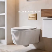 Cuvette de toilettes suspendue Ornado à trou unique, design rayé populaire, seulement 26 cm de hauteur, siphon en P, facile à nettoyer pour salles de bain de luxe