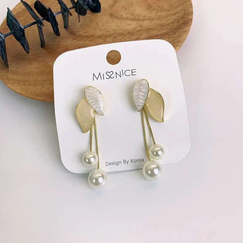 2022 Mode Neues Design Lange Quaste Ohrringe Perle Mit Blättern Personal isierte Schmuck Ohrring