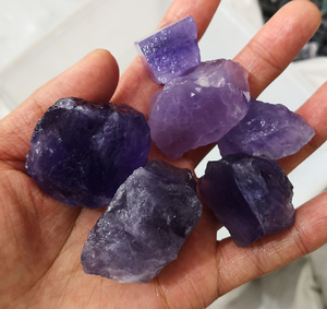 Vendita calda naturale di cristalli di Fluorite ruvida-<span class=keywords><strong>arcobaleno</strong></span>/viola/blu/<span class=keywords><strong>verde</strong></span> Fluorite grezza pietra grezza, ideale per la collezione e la decorazione - Product Image 3