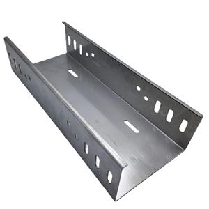 Cannelle porte-câbles en acier zingué non perforée avec couvercle pour installation électrique extérieure, taille personnalisée - Product Image 1