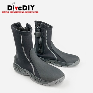 Botas de Buceo de Neopreno con Cremallera Lateral YKK, Correa de Velcro Ajustable, Puntera y Talón Reforzados, Suela de Goma Antideslizante para Pesca Submarina - Product Image 1