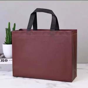 Bolsa de Compras Personalizada Color Café, Impermeable, No Tejida, Reciclable y Reutilizable con Laminado de PP para Uso en Supermercados - Product Image 1