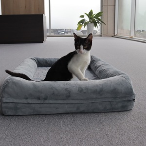 Lit pour chat et chien durable et solide en tissu à motifs rectangulaires lavable en peluche douce pour animaux de compagnie du Vietnam - Product Image 3