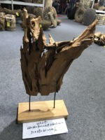 Sculpture artisanale en racine de bois flotté, statue irrégulière en racine d'arbre naturelle sur socle noir, ornement rustique pour la maison et l'hôtel