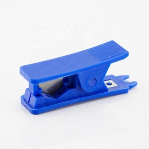 Coupe-tuyaux pneumatique manuel de couleur bleue, outils miniatures pour tuyaux en polyuréthane PE PU, coupe-tuyaux pneumatique manuel en nylon - Product Image 3
