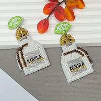 Boucles d'oreilles pendantes AHAYA en perles de verre blanches, lettres et chiffres, faites à la main, design minimaliste rétro, bijoux élégants pour le quotidien et le bureau