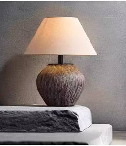 UP Lights Lámpara de mesa de cerámica vintage Estilo Wabi-Sabi Lámpara de mesa de luz cálida suave para dormitorio de hotel Sala de estar Iluminación moderna - Product Image 4