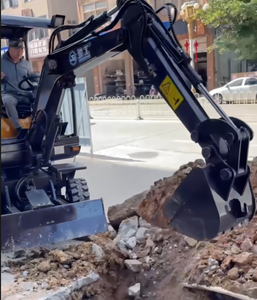 La Excavadora Compacta con Ruedas JG30S de 3 Toneladas es un Equipo de Excavación Pequeño y Eficiente Utilizado para Cavar Zanjas. - Product Image 6