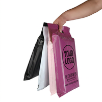 Enveloppe d'expédition en plastique PE rose avec logo imprimé personnalisé, poignée durable en polyéthylène, sac pour coursiers avec poignée