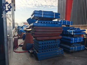 조 크러셔용 고망간강 조 플레이트 예비 부품 광광 주조 공정 사용 - Product Image 2