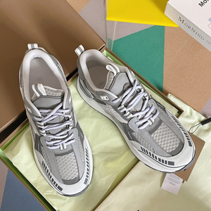 Chaussures décontractées rétro de créateur 2026, baskets de haute qualité pour hommes et femmes, logo personnalisé, antidérapantes, motif à carreaux, chaussures épaisses - Product Image 2
