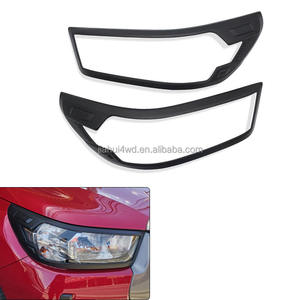 Para <span class=keywords><strong>Toyota</strong></span> <span class=keywords><strong>Hilux</strong></span> <span class=keywords><strong>4X2</strong></span> <span class=keywords><strong>2021</strong></span> 2022 2023 cubierta de luz trasera negra Kits Set Pickup Accesorios - Product Image 2