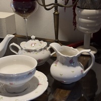 Service à thé de style coréen romantique en porcelaine écologique, avec motif floral en dentelle mini-rose, comprenant tasse à café, soucoupe, théière, verre à eau et pot à sucre