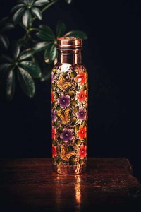 Botella de Agua Moderna de Cobre Puro, a Prueba de Fugas, Hecha a Mano, Portátil, con Beneficios Ayurvédicos para la Salud, Ecológica, Sostenible, para Exteriores y Hogar - Product Image 6