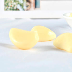 Modèle d'ail artificiel en plastique, fausse nourriture décorative pour l'affichage ou la décoration - Product Image 4