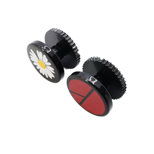 Meilleures ventes : Accessoires DIY en alliage pour sacs <span class=keywords><strong>à</strong></span> feuilles mobiles, articles en cuir, <span class=keywords><strong>rivets</strong></span>, petites marguerites, peinture en spray et vis - Product Image 1