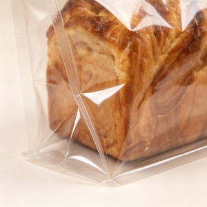 Sacs d'emballage personnalisés OEM de qualité alimentaire, mats, thermoscellables, à fermeture arrière avec fenêtre pour biscuits, madeleines, scones, produits de boulangerie et bagels - Product Image 4