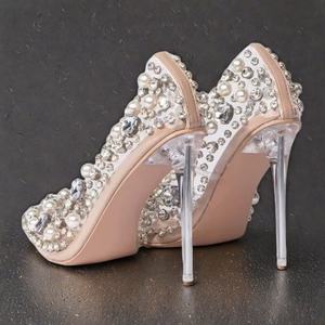 Chaussures de soirée de luxe pour femmes à talons hauts, ornées de perles et de strass, escarpins transparents en cristal - Product Image 2