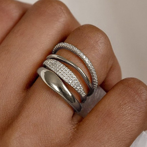 Anello Minimalista Impilabile con Fascia Liscia per Donne, Anello da Dito alla Moda con Pietra Scintillante Incastonata, Gioiello Quotidiano - Product Image 5