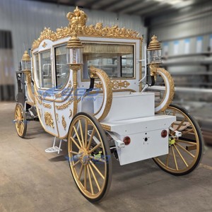 Nouvelle Conception Populaire Chariot de Mariage Blanche à Quatre Roues Style Cendrillon à Vendre – Carrosses Royaux à Chevaux - Product Image 1