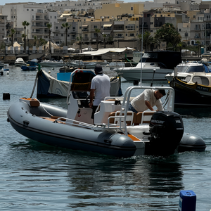 Yoolwin Bateau semi-rigide robuste de 20 pieds avec tubulure en Hypalon Orca antidérapante, coque en aluminium à fond en V profond soudée, pour navigation en mer agitée, sports nautiques et tourisme - Product Image 1