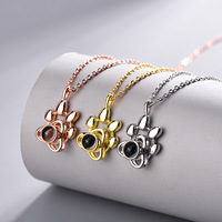 Collier à breloques avec pendentif imprimé de chien de compagnie Collier à projection de patte de chat en plaqué or