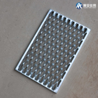 Grille perforée antidérapante à motif écaille de poisson, résistante aux vibrations, en matériau personnalisé, épaisseur 2-5 mm, sécurité