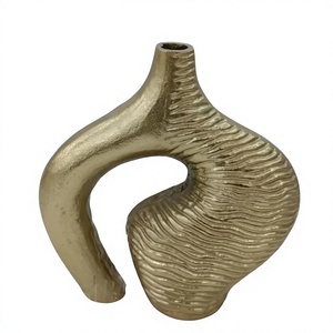Modern Design Luxury Flower <b>Vase</b> <b>Gold</b> Color For Tabletop Display Modern Home Hotels Interior Decoration Metal Plants Flower Pots - Product Image 1