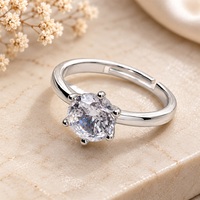 Runder Solitär Verstellbarer Moissanit-Ring Glatte Schultern Sechsfach Verkratzt 9K 10K 14K 18K Massives Weißgold GRA Brautschmuck