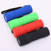 Mini lampe torche à 9 LED, portable, étanche, logo personnalisé en couleur, petite lampe torche porte-clés promotionnelle, cadeau pour le camping en plein air