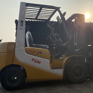 Chariot élévateur diesel d'occasion TCM 2,5 tonnes 4000 kg en bon état avec moteur, boîte de vitesses et pompe – Stock Shanghai - Product Image 5