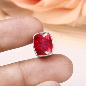 สร้อยคอเงินแท้ 925 สำหรับผู้หญิง งานแฮนด์เมด ชุบหลายชั้น ดีไซน์คลาสสิก ประดับจี้พลอยทับทิมโมซัมบิกทรงคุชชั่นคัท - Product Image 3