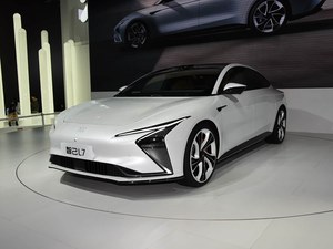 IM L7 2024, Sedán de Nueva Energía de Tamaño Mediano a Grande |   Vehículo Eléctrico Puro, Autonomía CLTC de 625-708 km, Alta Potencia de 250-425 kW, Fabricado en China - Product Image 2