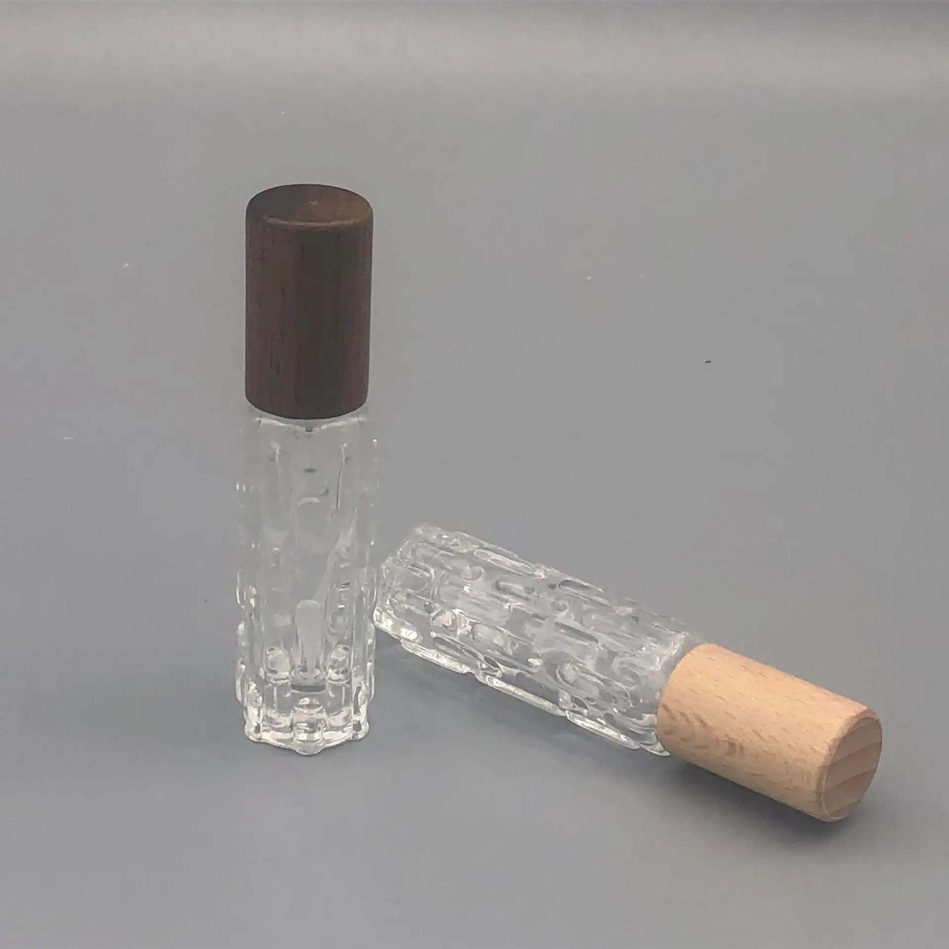Wholesale Cosmetic Spray Bottles Real Wooden Cover Unique Bitter Gourd Bottle High Quality 10ml Clear Perfume Glass Bottles