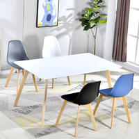 Ensemble de table à manger blanche avec 6 chaises de salle à manger Bjflamingo, chaises de salle à manger avec pieds en bois de hêtre massif