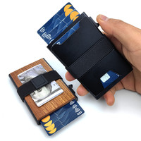 Dompet kartu pria, dompet kartu Pop up penghalang RFID aluminium & kayu minimalis Ultra ramping Logo ukiran kustom dengan pelat dapat diperluas