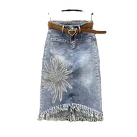Rok Midi Denim Katun Berhias Rhinestone Floral Musim Semi 2026, Model Barat Chic Pinggang Tinggi dengan Rumbai di Bagian Bawah
