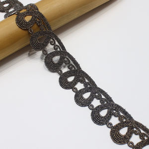 Ribete de <span class=keywords><strong>Encaje</strong></span> Bordado Soluble en Agua de Poliéster <span class=keywords><strong>Guipur</strong></span> Bicolor Negro y <span class=keywords><strong>Dorado</strong></span> Personalizado de 3CM de Ancho para Decoración de Costura de Ropa Abaya - Product Image 1