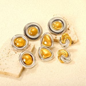 ต่างหูแฟชั่นชุบทอง 18K สไตล์มินิมอล ทรงกลม ผิวสัมผัสแบบริบบิ้น ทำจากสแตนเลสสตีล สองสี สำหรับผู้หญิง - Product Image 1