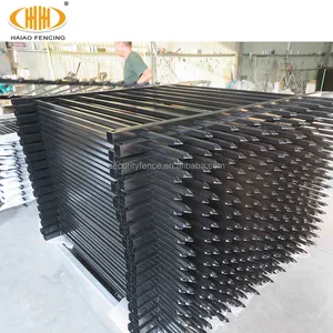 Valla de borde de jardín de metal de hierro fundido resistente Haiao valla de metal negro decorativa paneles de 6 pies