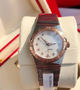 Montre pour femme au design original 2025, bracelet en acier inoxydable, étanche, sport, logo personnalisé - Product Image 2