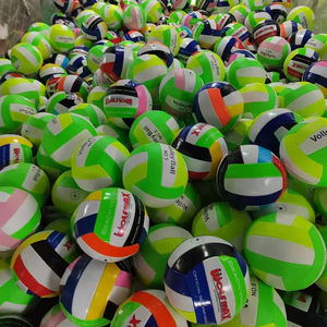 Balón de Fútbol Oficial Personalizable Antideslizante y sin Costuras - Uso Duradero en Interiores/Exteriores - Product Image 5