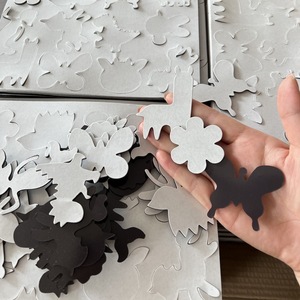 Vente en gros de polyrésine collant <span class=keywords><strong>magnétique</strong></span> 1000 ensembles de matériel d'aimant de réfrigérateur brut de forme carrée personnalisé 50*50mm feuilles vierges - Product Image 3