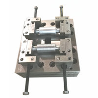 Sur la ligne deux côté gaufrage WPC faisceau moule/haut coextrusion WPC moule