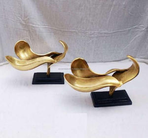 Objeto decorativo de metal de primera calidad con acabado chapado en oro, perfecto para vajilla elegante y decoración del hogar de la sala de estar - Product Image 6