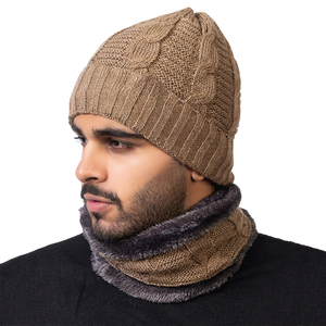 Ensemble bonnet tricoté et cache-cou en fausse fourrure pour homme, style décontracté et uni - Product Image 1